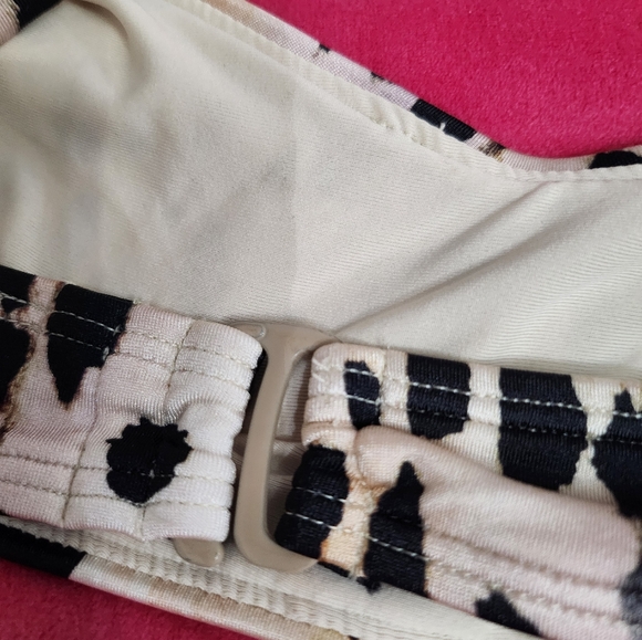 Good American Satin Better Bikini in Rose Cheetah - Picture 7 of 9